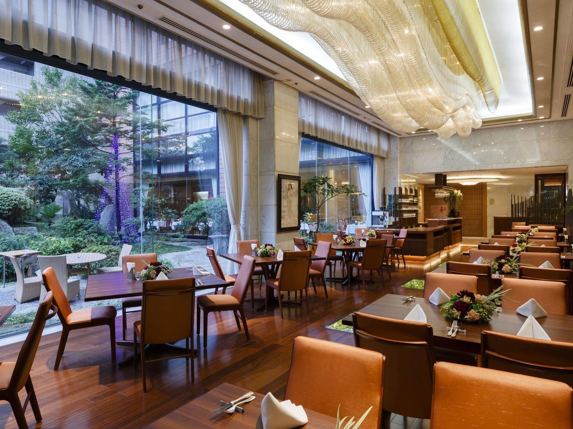 Hotel Pearl Garden Takamatsu Exterior foto